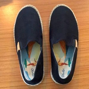 Olukai Espadrilles Black Linen Womens Size 8